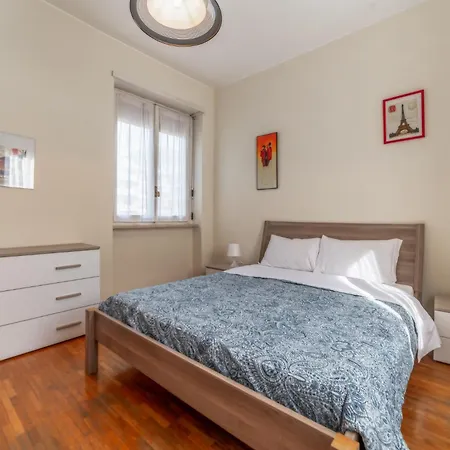 Apartament Casa Giuli - Metro Jonio Rzym